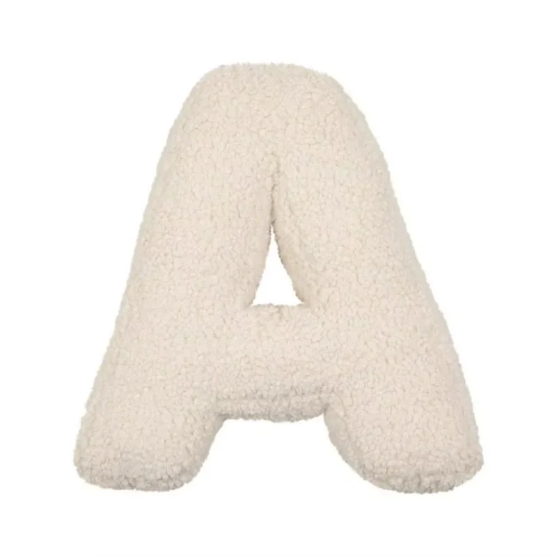 Kuscheliges Buchstabenkissen aus weichem Plüsch – Dekoratives Alphabet-Kissen zum Spielen, Kuscheln und Verschenken für Kinderzimmer oder Wohnzimmer