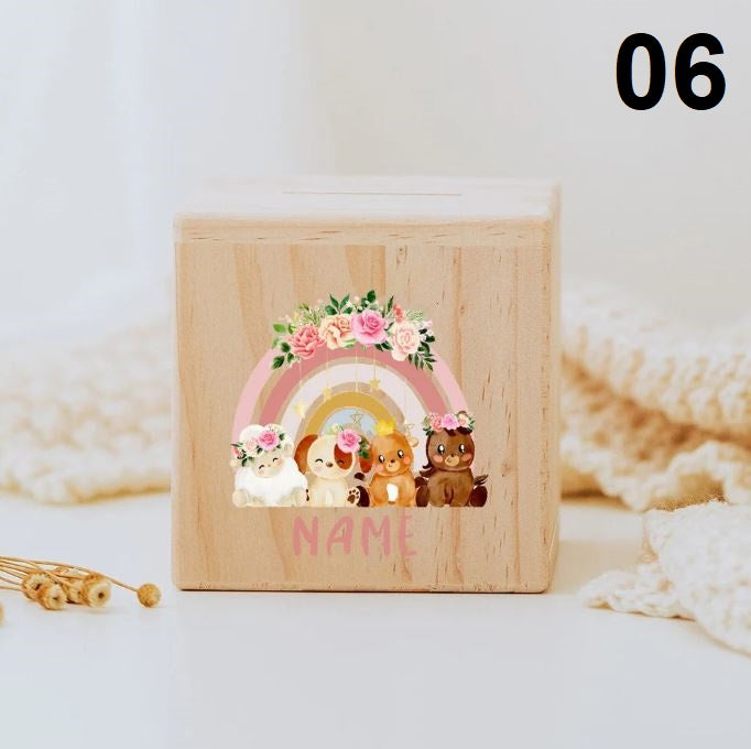 Personalisiertes Sparschwein aus Holz mit Tiermotiv und Namen für Kinder