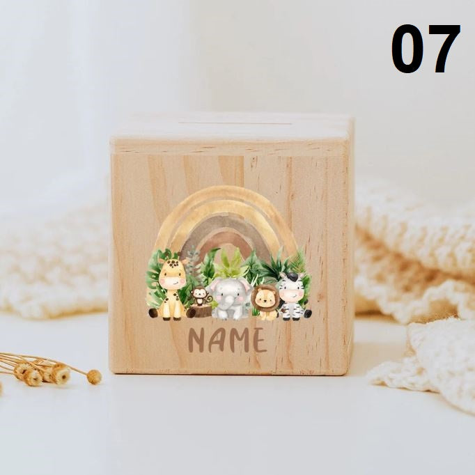 Personalisiertes Sparschwein aus Holz mit Tiermotiv und Namen für Kinder